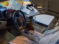 جیپ گراند شیرۆکی